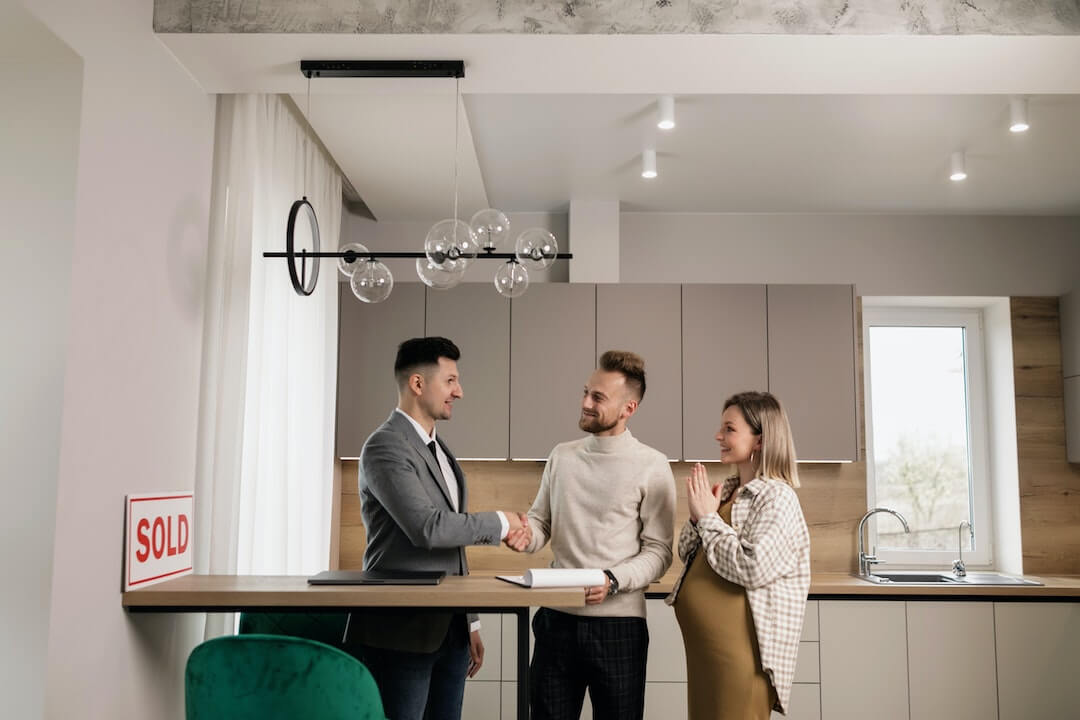 ¿Qué es una iBuyer y cómo puede ayudarte a vender tu casa?